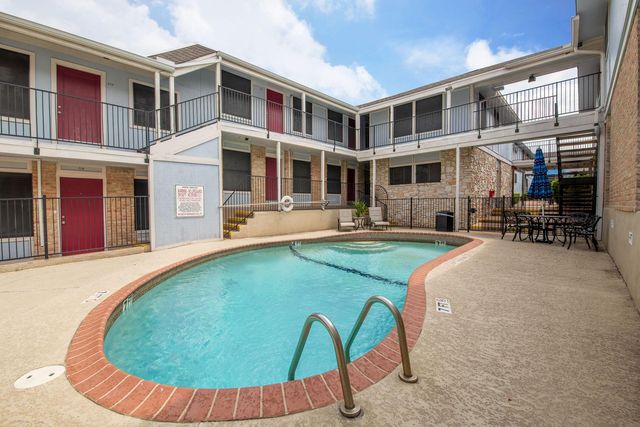1200 W  40th St #236, Austin, TX 78756